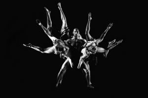 pilobolus dance theatre n.y. 2002_3 copia